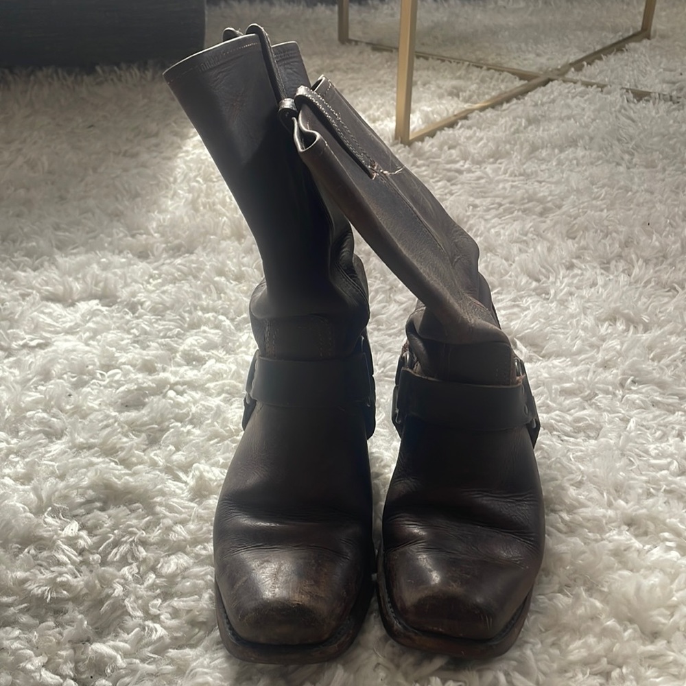 Authentic Frye Women’s Harness Boot with Square Toe